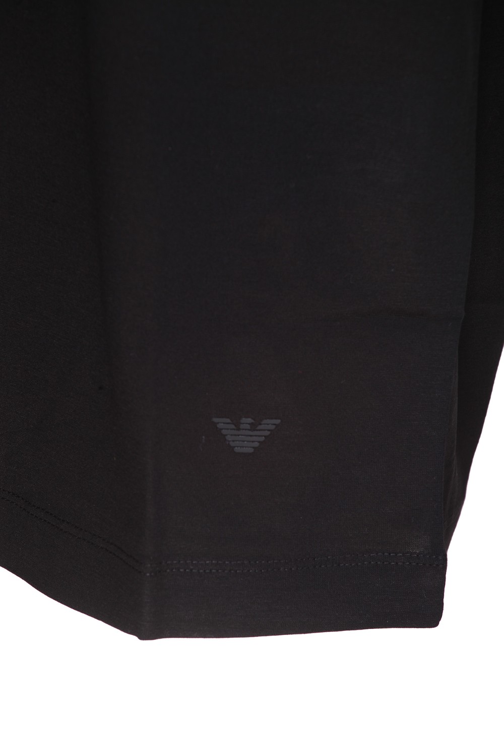 shop EMPORIO ARMANI  T-shirt: Emporio Armani t-shirt in cotone elasticizzato.
Scollo rotondo.
Maniche corte.
Composizione: 70% lyocell 30% cotone.
Fabbricato in Vietnam.. 8N1TE8 1JUVZ-0999 number 3686144